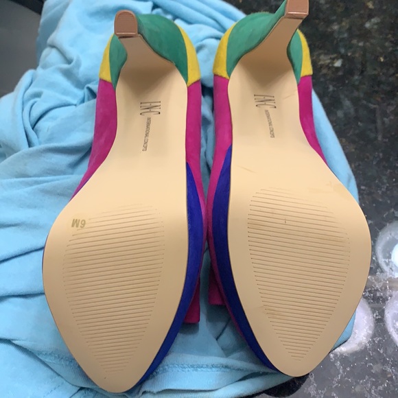 INC shoes size 6 - Picture 2 of 2